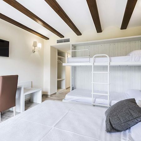 Hotel Atiana 아바라신 외부 사진