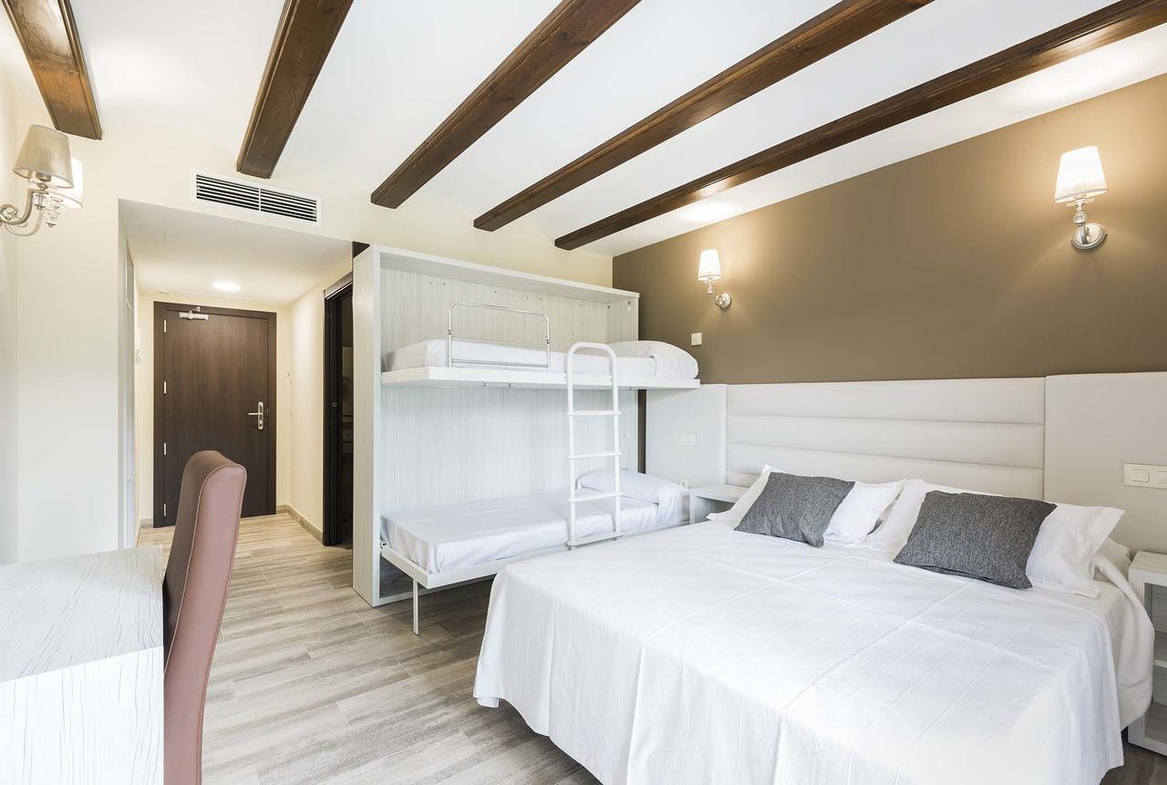 Hotel Atiana 아바라신 외부 사진