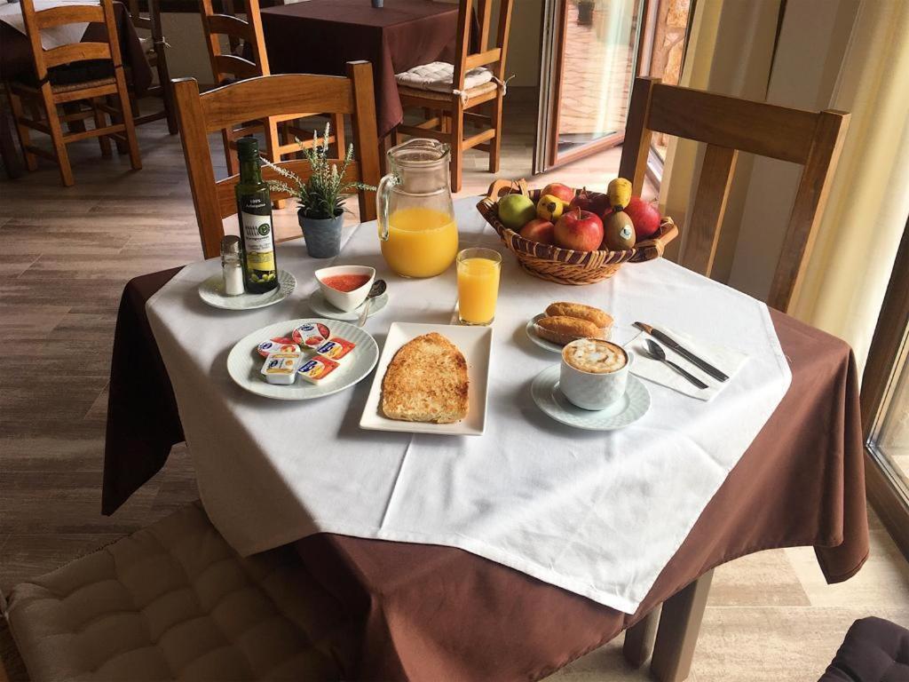 Hotel Atiana 아바라신 외부 사진
